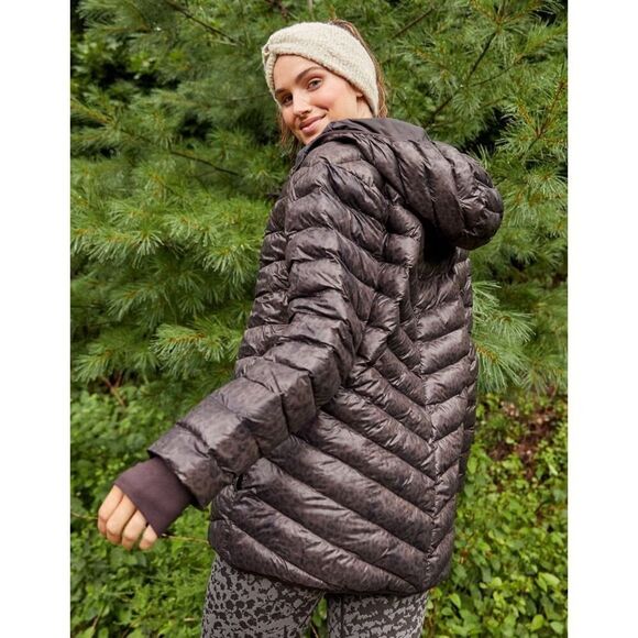 aerie OFFLINE Packable Puffer Jacket size S Brown Animal Print Hooded - Picture 2 of 16